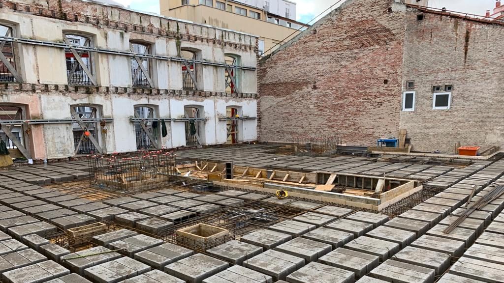 Rehabilitación de edificio residencial en curso